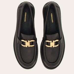 Salvatore Ferragamo Maryan Gancini Gold Bit Lug sole Black Loafer Womens 9.5